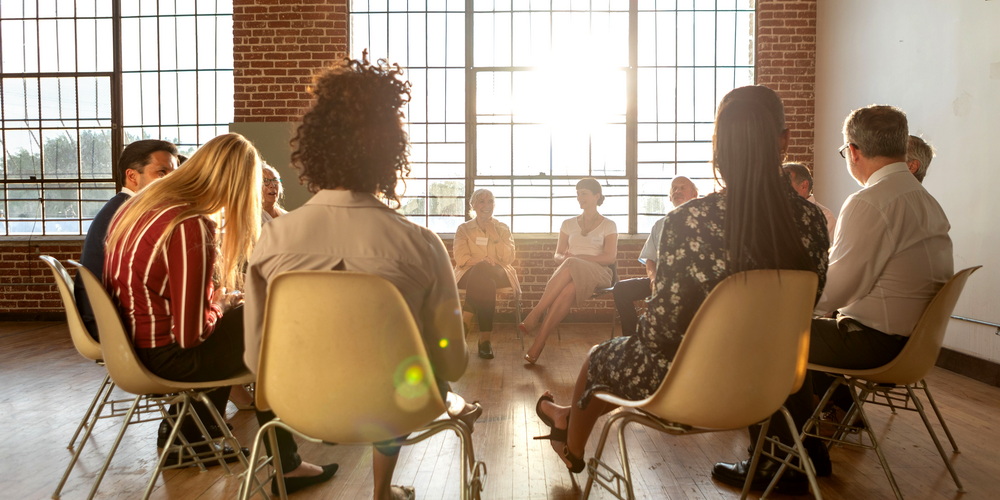 Informal-meeting-1000x500